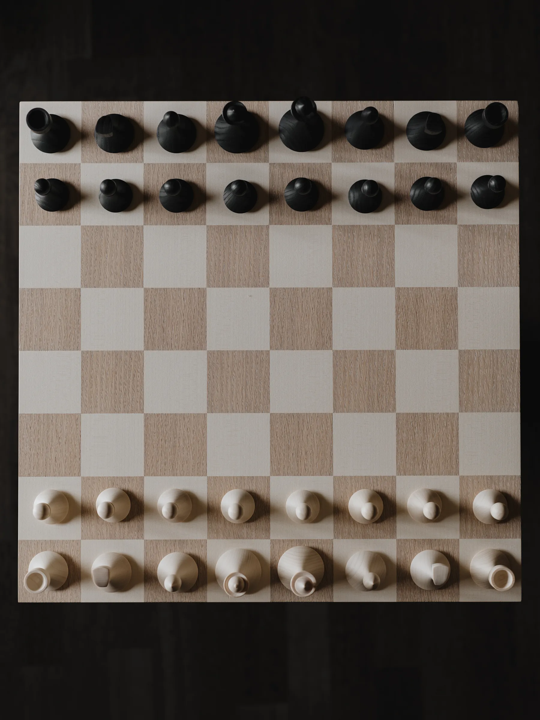 Full chess set from above on a 55 mm board, 95 mm FIDE tournament king, shot on Hasselblad X2D II 100C