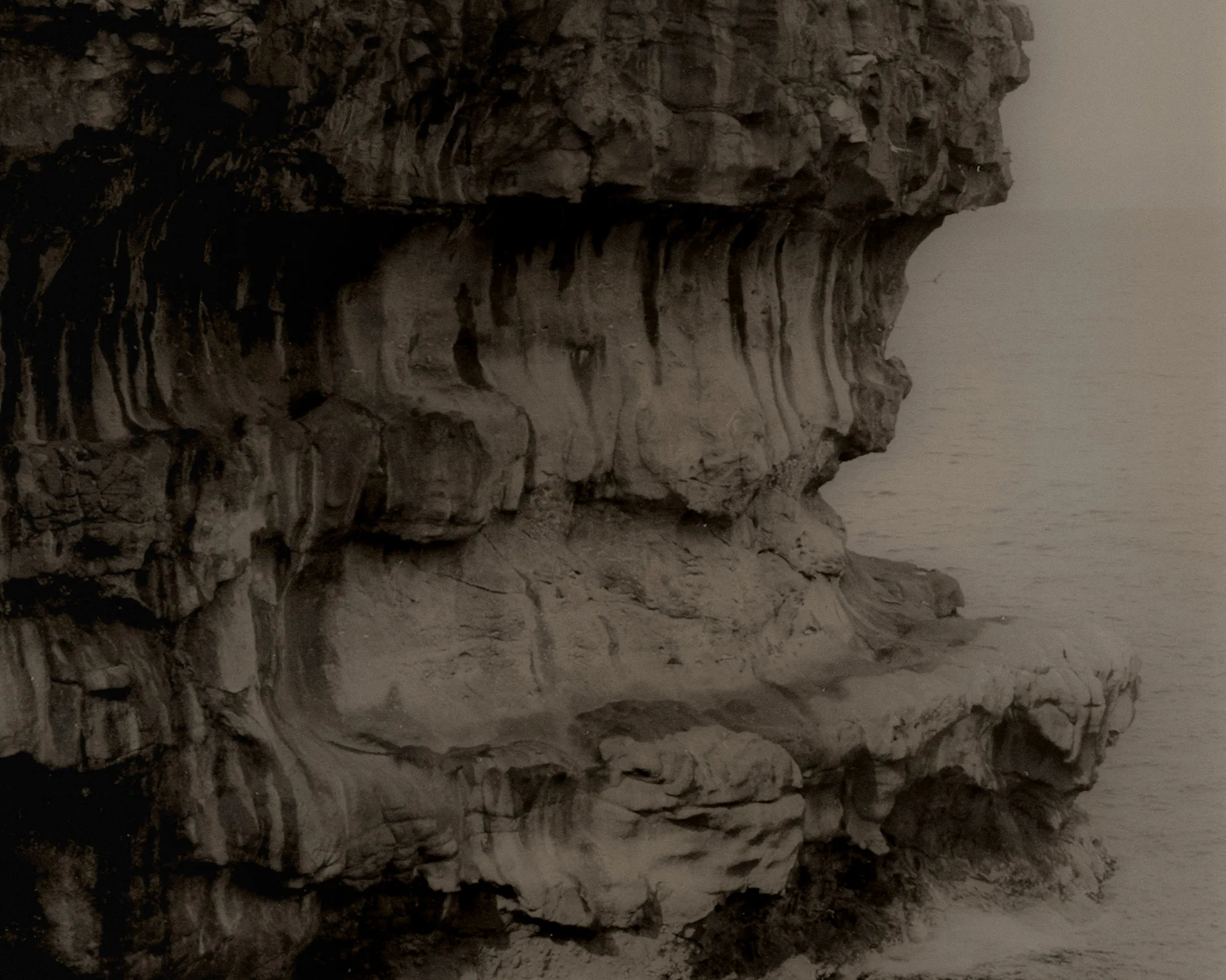 Gorge, framed, view 3