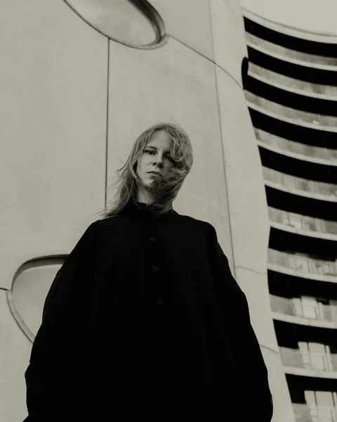Portraiture – frame 04