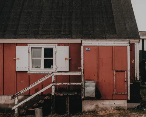 Travel & Destination – frame 09