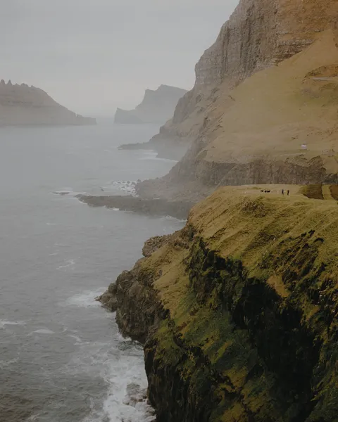 Travel & Destination – frame 18