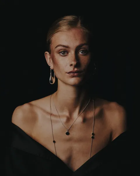 Portraiture – frame 09